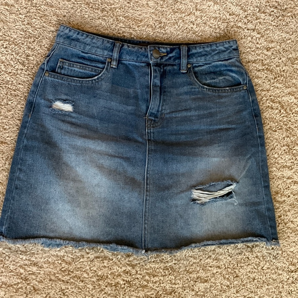 Harper Francesca’s denim jean mini skirt size M distressed blue cotton